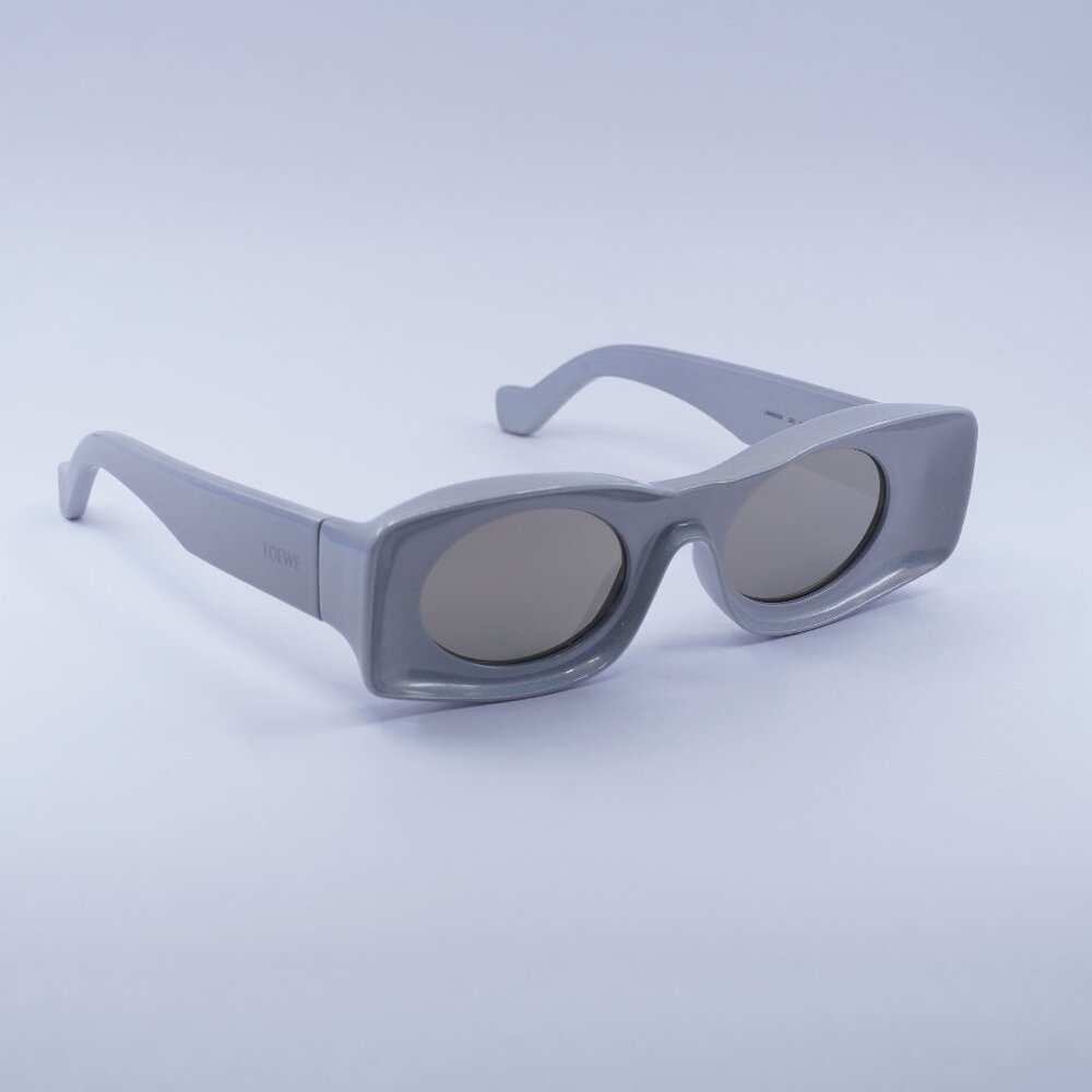 Loewe LW40033I 24C Sunglasses Pearlescent Rectangle Frame, Silver Mirror Lenses